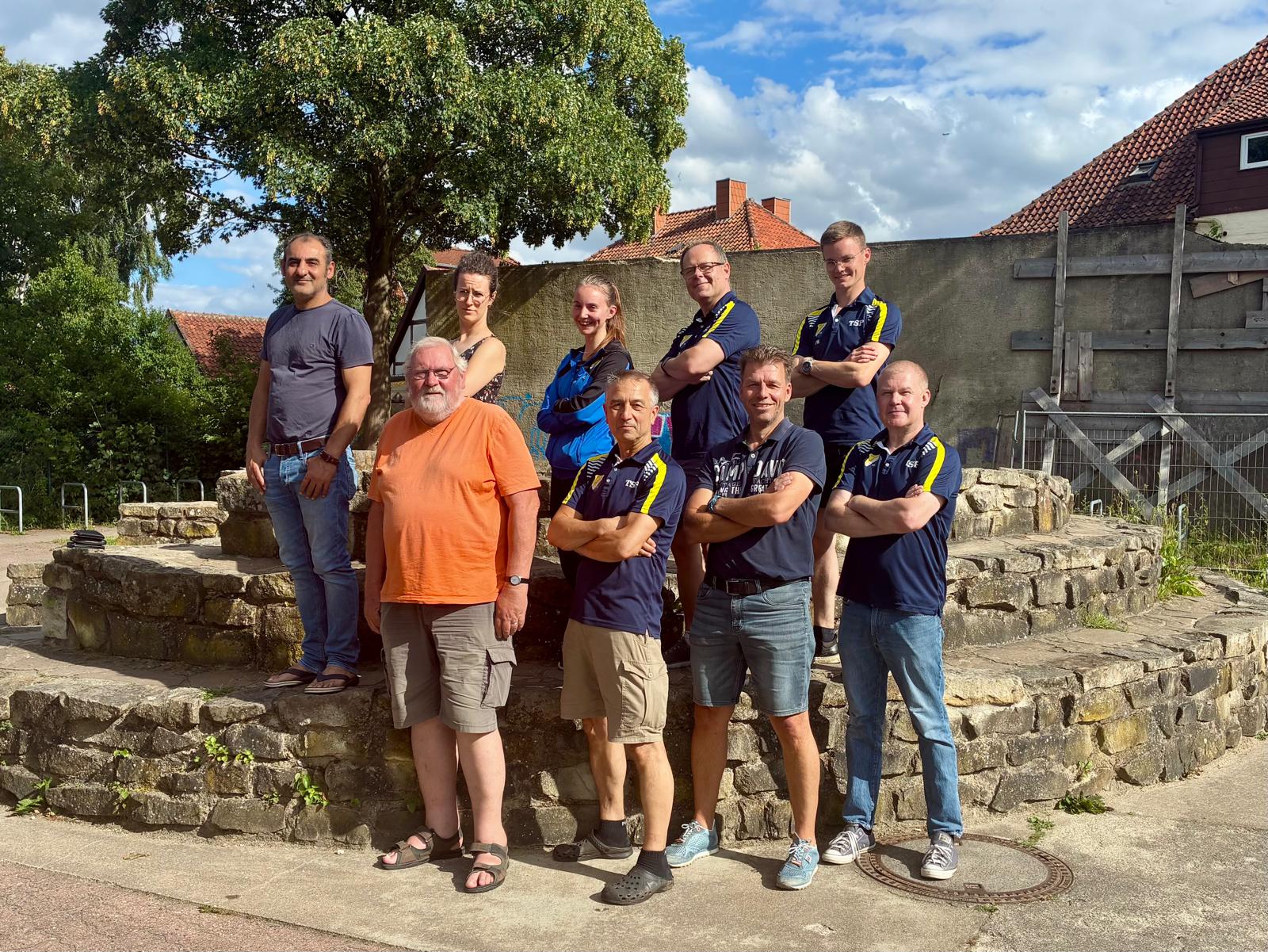 Gruppenbild des Vorstands der Tischtennissparte des TSV Friesen Hänigsen